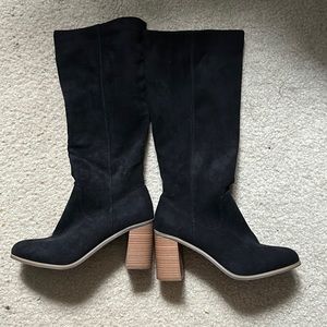 Universal Thread Lainee Heeled Scrunch Boots